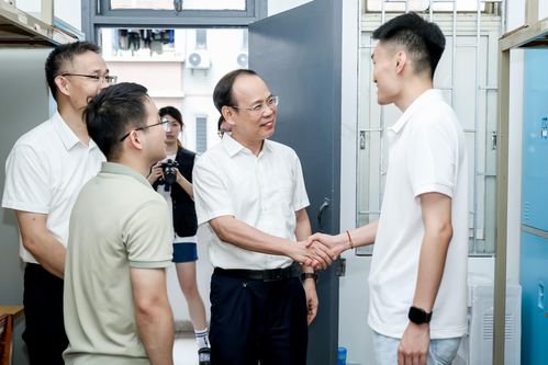 薪火相传 广工喜迎1.5万新生，三代同校见证育人传承